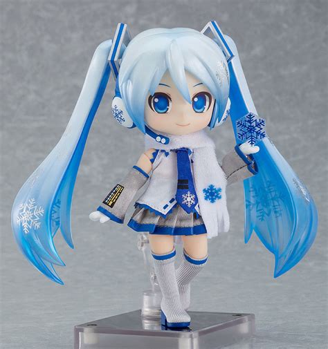 hatsune miku snow nendoroid